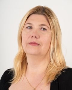 Laili Taru De Cruz
